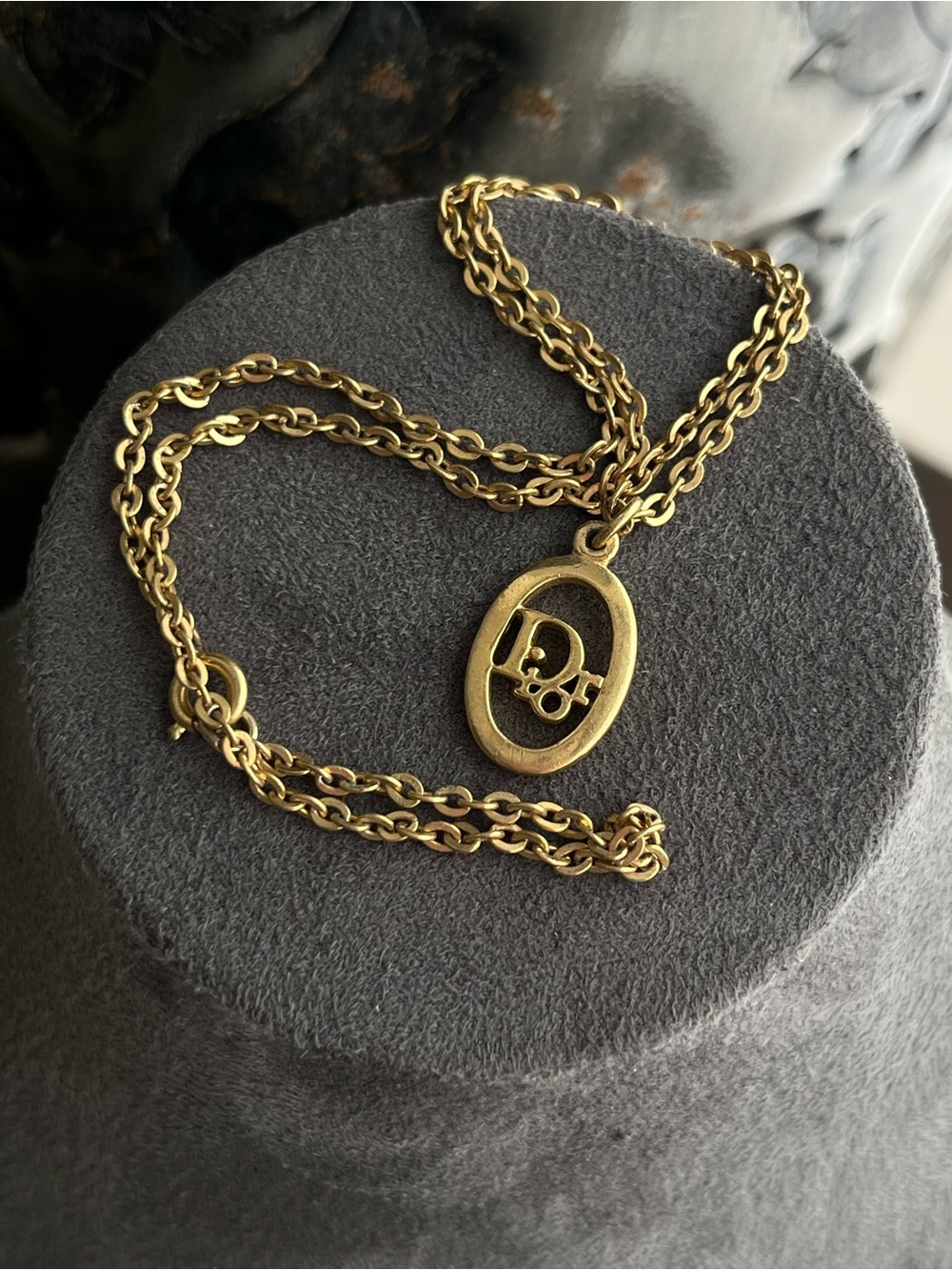 Authentic Vintage Dior Classic Logo Openwork Oval Pendant Gold Chain Necklace